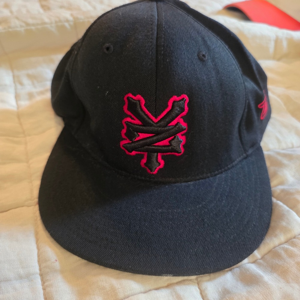 Zoo York Baseball Cap Unisex S/M Black Red Embroidered Logo Skate Hat